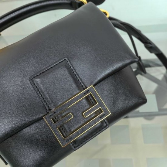 FENDI 2025FW New Luxury Tote Bag Elegant Popular Women's Bag