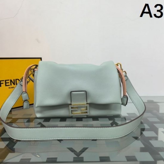 FENDI 2025FW New Luxury Shoulder Bag for Women Stylish Popular Model