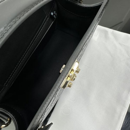 2025FW GUCCI Gucci tote bag New fall/winter item loved by fashionable people