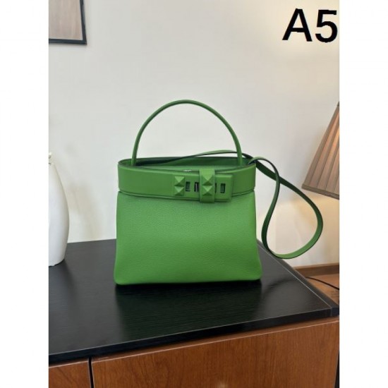 2025FW HERMES Hermes tote bag Autumn special sale that will make you fall in love at first sight 2025FW HERMES Hermes tote bag Autumn special sale that will make you fall in love at first sight