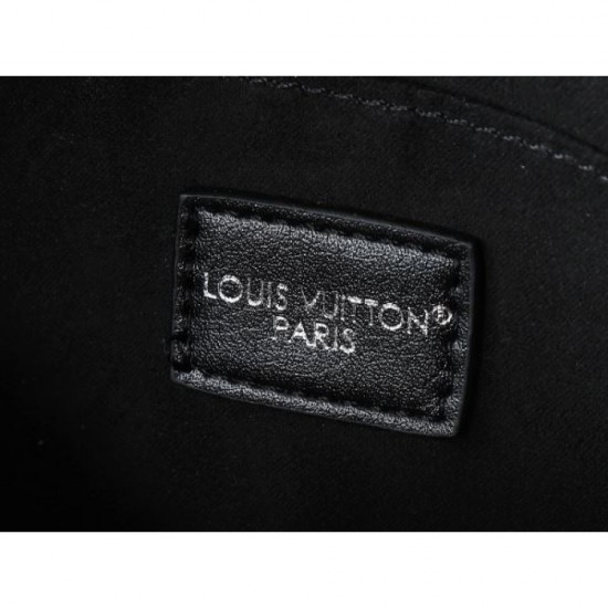 LOUIS VUITTON 2025FW New Large Capacity Tote Bag Exudes Luxury Perfect for commuting to work or school LOUIS VUITTON 2025FW New Large Capacity Tote Bag Exudes Luxury Perfect for commuting to work or school