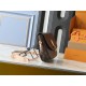 LOUIS VUITTON 2025FW New High Quality Shoulder Bag - A luxurious and popular item