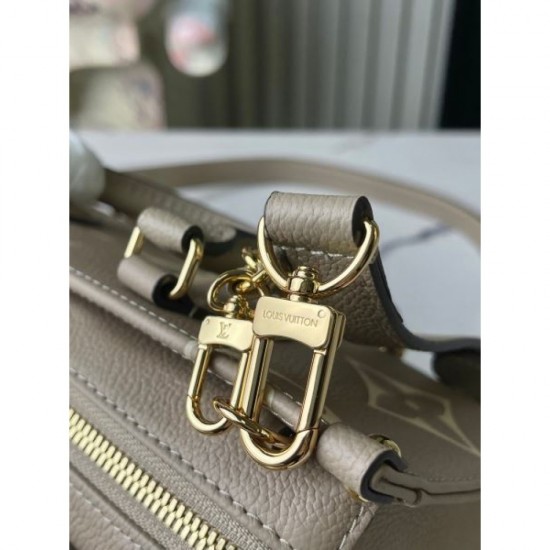 2025FW LOUIS VUITTON Women's tote bag Classic popular thin soft texture