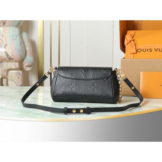 2025FW LOUIS VUITTON Louis Vuitton ladies tote bag Rare model limited to store