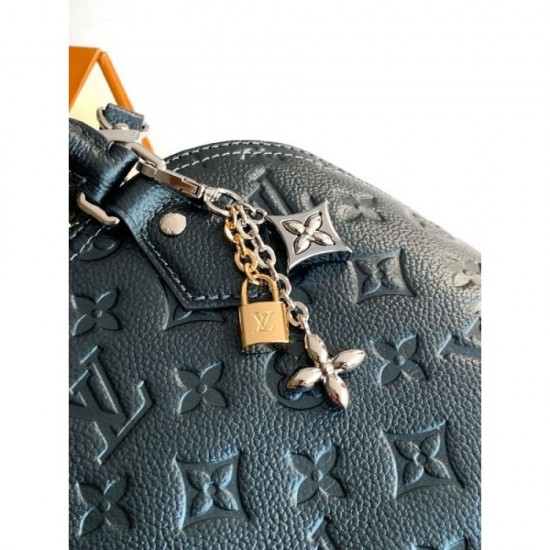 2025FW LOUIS VUITTON Louis Vuitton Women's Tote Bag Attractive design that looks great even in casual wear