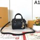 2025FW LOUIS VUITTON Women's tote bag Stylish color that can be worn with many different combinations
