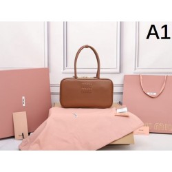 2025SS Tote Bag MIU MIU Miu Miu Sold out Must be available