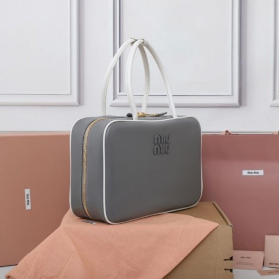 MIU MIU Miu Miu 2025FW New Large Capacity Tote Bag High Quality Replica Elegant Design