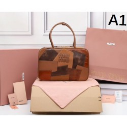 MIU MIU Miu Miu 2025FW New Elegant Tote Bag Luxury Stylish Popular