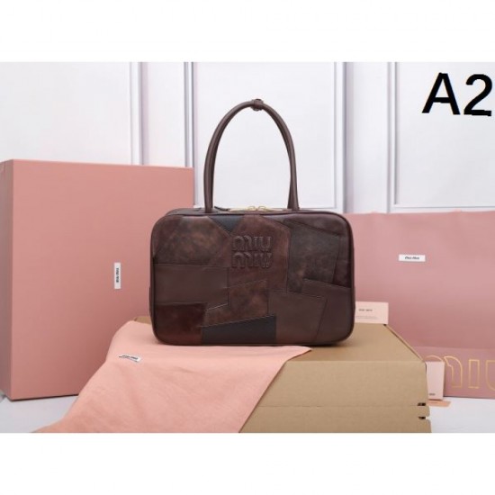 MIU MIU Miu Miu 2025FW New Elegant Tote Bag Luxury Stylish Popular MIU MIU Miu Miu 2025FW New Elegant Tote Bag Luxury Stylish Popular