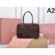 MIU MIU Miu Miu 2025FW New Elegant Tote Bag Luxury Stylish Popular MIU MIU Miu Miu 2025FW New Elegant Tote Bag Luxury Stylish Popular