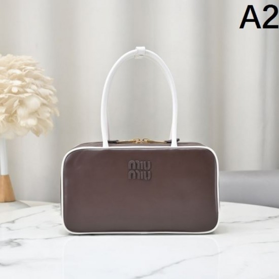 2025FW MIU MIU Women's tote bag Latest sale that is very popular this winter