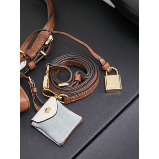 2025FW MIU MIU Women's Tote Bag The perfect gift for your loved ones