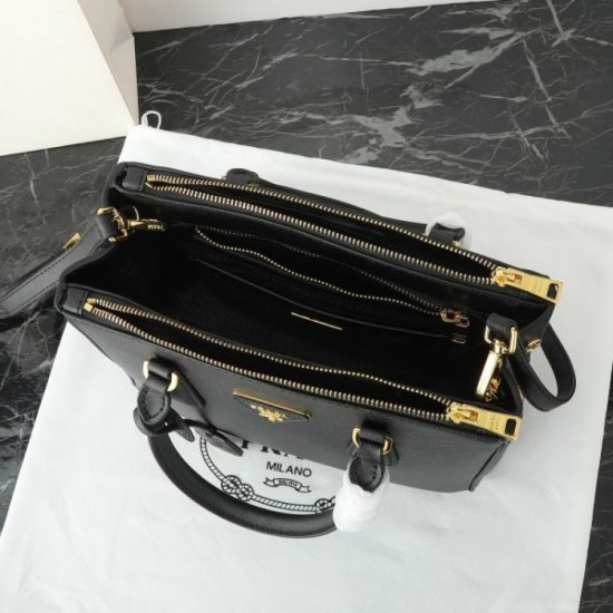 PRADA 2025FW New Popular Tote Bag Luxury Elegant Stylish Design PRADA 2025FW New Popular Tote Bag Luxury Elegant Stylish Design