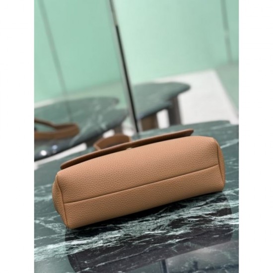 PRADA 2025FW New Elegant Shoulder Bag High Quality Replica Large Capacity Model PRADA 2025FW New Elegant Shoulder Bag High Quality Replica Large Capacity Model