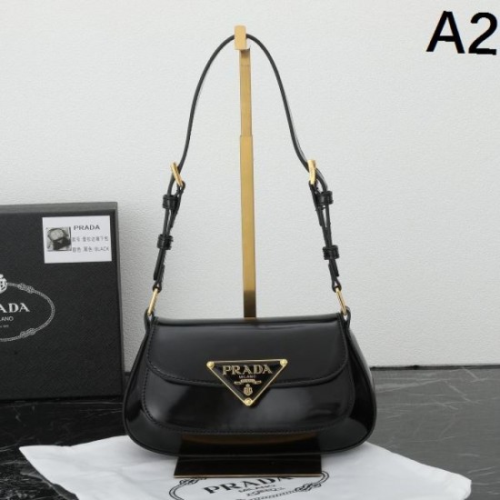 PRADA 2025FW New High Quality Shoulder Bag Popular Model Stylish Elegant PRADA 2025FW New High Quality Shoulder Bag Popular Model Stylish Elegant