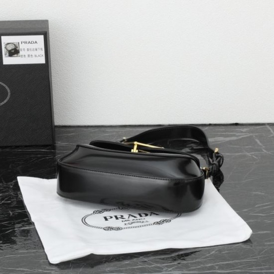PRADA 2025FW New High Quality Shoulder Bag Popular Model Stylish Elegant PRADA 2025FW New High Quality Shoulder Bag Popular Model Stylish Elegant