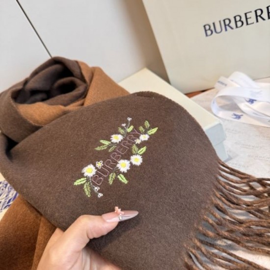 2025FW Scarf BURBERRY Burberry Bright and seasonal design