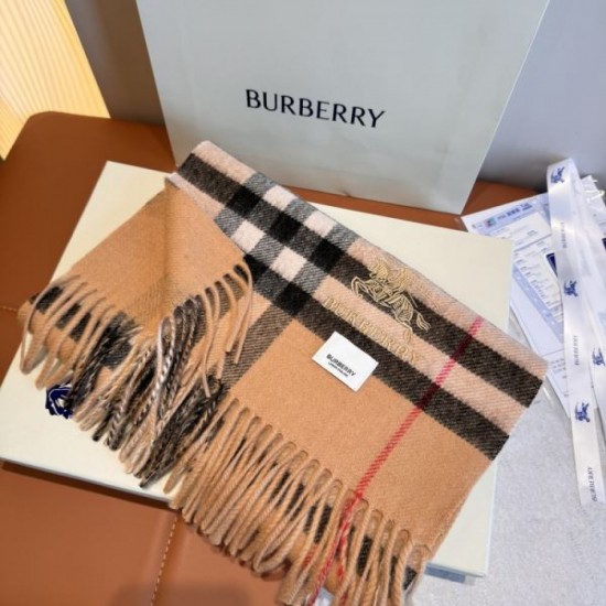 2025FW Scarf BURBERRY Popular item that anticipates Burberry fall/winter trends