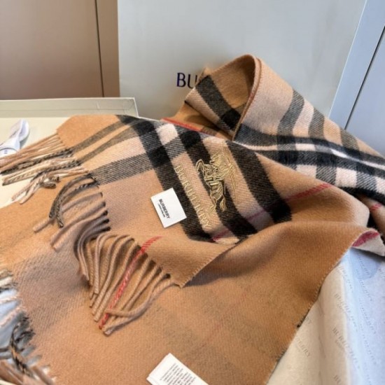 2025FW Scarf BURBERRY Popular item that anticipates Burberry fall/winter trends