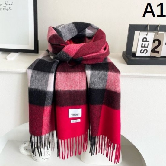 2025FW Scarf BURBERRY Burberry Hot Topic! The latest work that is sure to sell out immediately
