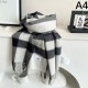 2025FW Scarf BURBERRY Burberry Hot Topic! The latest work that is sure to sell out immediately
