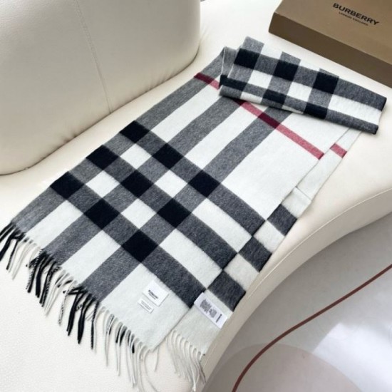 2025FW Scarf BURBERRY Burberry Hot Topic! The latest work that is sure to sell out immediately