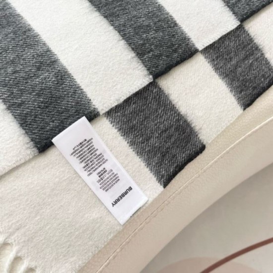 2025FW Scarf BURBERRY Burberry Hot Topic! The latest work that is sure to sell out immediately