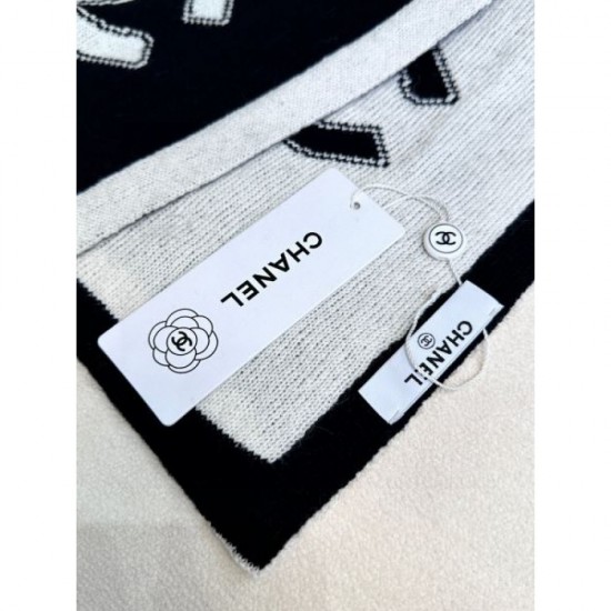 2025FW Scarf CHANEL CHANEL A refreshing new scarf that looks great with your fall/winter outfits