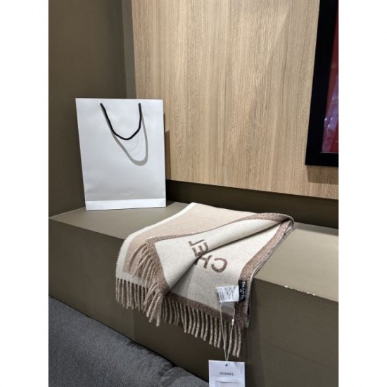 2025FW Scarf CHANEL A piece that completes the elegant style of adults
