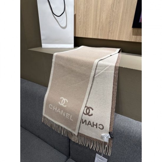 2025FW Scarf CHANEL A piece that completes the elegant style of adults