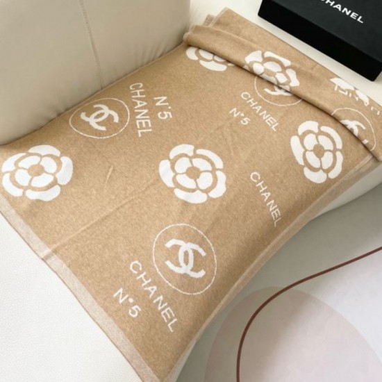 2025FW Scarf CHANEL CHANEL Increased femininity with elegant winter colors