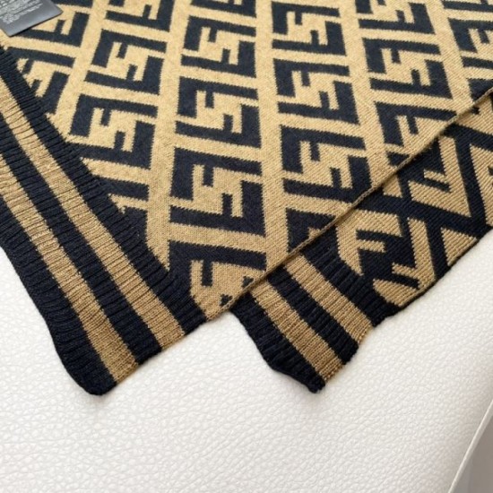 2025FW Scarf FENDI Featured scarf to heighten your fashion sense