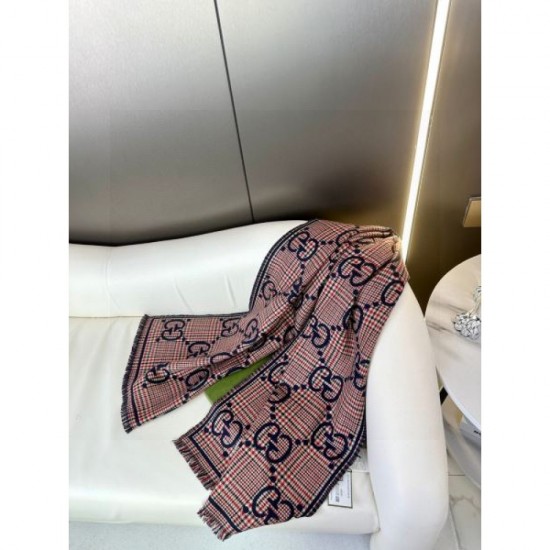 2025FW Scarf GUCCI Gucci A piece that creates the impression of a fashionable expert