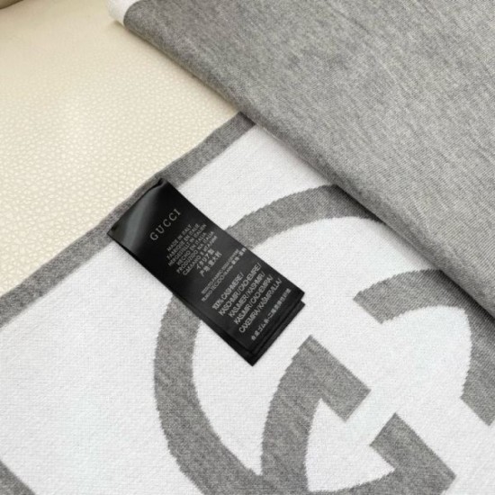 2025FW Scarf GUCCI Gucci A masterpiece that gives an elegant and beautiful impression