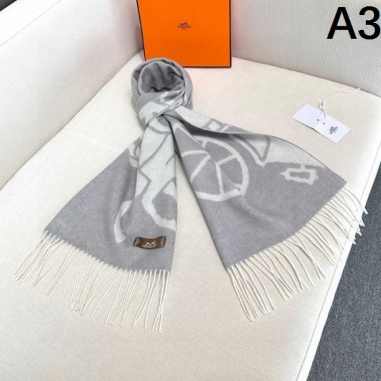 2025FW Scarf HERMES A mature piece that creates a casual elegance