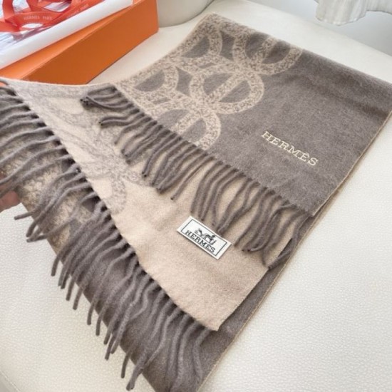 2025FW Scarf HERMES Unique scarf that will become the main character of your Hermes outfit