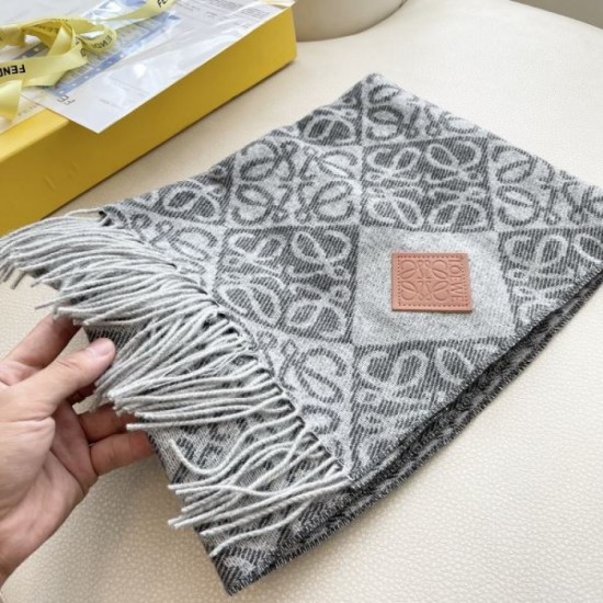 2025FW Scarf LOEWE Recommended this season! Featured brand items that are not yet in stock