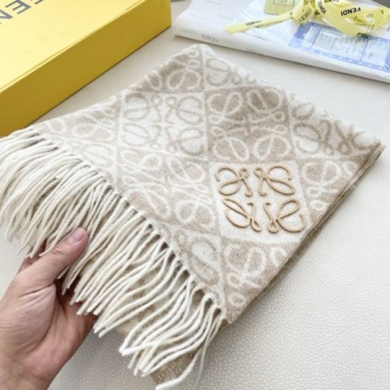 2025FW Scarf LOEWE LOEWE Unreleased new item with an attractive sophisticated design