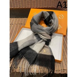 2025FW Scarf LOUIS VUITTON A popular item that is becoming a hot topic with the latest trends