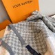 2025FW Scarf LOUIS VUITTON Limited item that is very popular overseas