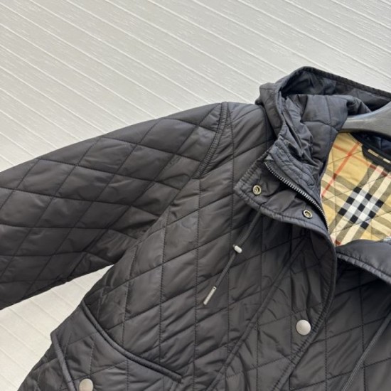BURBERRY Burberry Cotton Filler 2025 Fall/Winter New Item A very popular brand item BURBERRY Burberry Cotton Filler 2025 Fall/Winter New Item A very popular brand item