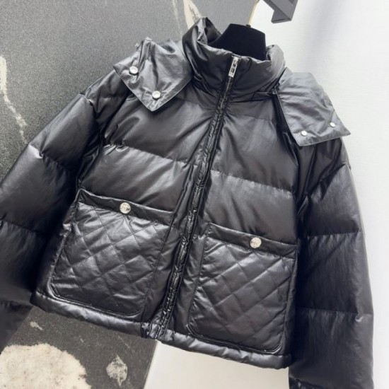 CHANEL Down Jacket 2025 Autumn/Winter New Featured Brand that Celebrities are also crazy about CHANEL Down Jacket 2025 Autumn/Winter New Featured Brand that Celebrities are also crazy about