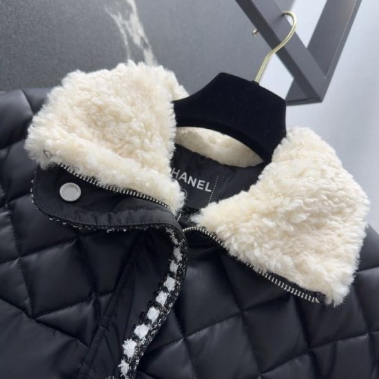 GUCCI Gucci Down Jacket 2025 Fall/Winter New Item Popular trend item last year GUCCI Gucci Down Jacket 2025 Fall/Winter New Item Popular trend item last year