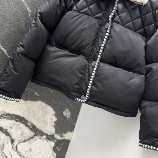 GUCCI Gucci Down Jacket 2025 Fall/Winter New Item Popular trend item last year GUCCI Gucci Down Jacket 2025 Fall/Winter New Item Popular trend item last year