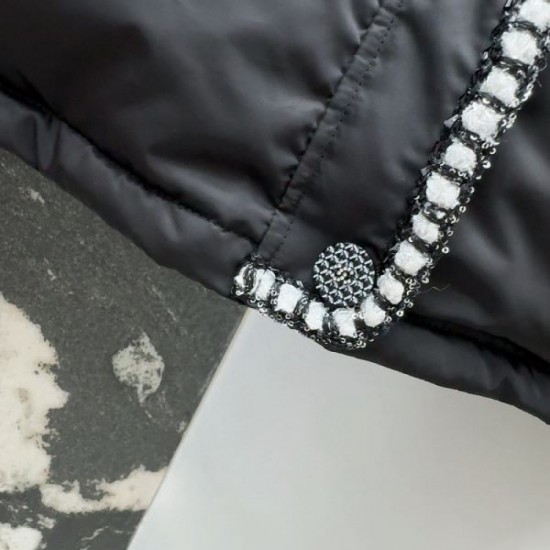 GUCCI Gucci Down Jacket 2025 Fall/Winter New Item Popular trend item last year GUCCI Gucci Down Jacket 2025 Fall/Winter New Item Popular trend item last year