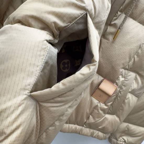 LOUIS VUITTON Down Jacket 2025 New Autumn/Winter Enjoy the latest fall style LOUIS VUITTON Down Jacket 2025 New Autumn/Winter Enjoy the latest fall style