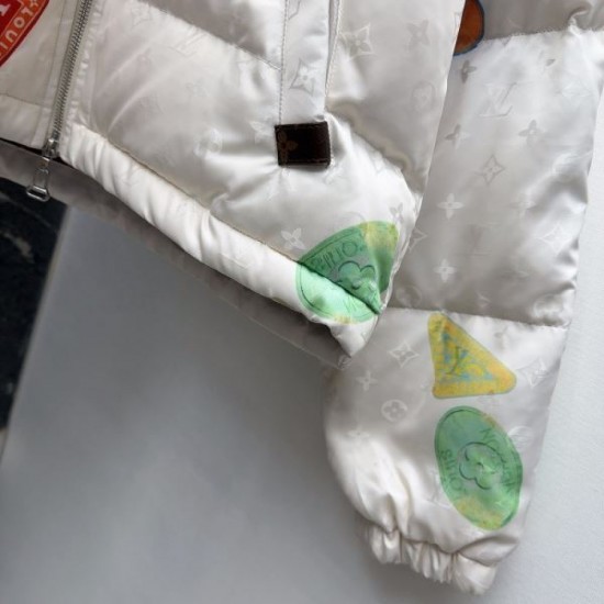 LOUIS VUITTON Down jacket 2025 fall/winter new model The latest model that can be worn elegantly LOUIS VUITTON Down jacket 2025 fall/winter new model The latest model that can be worn elegantly