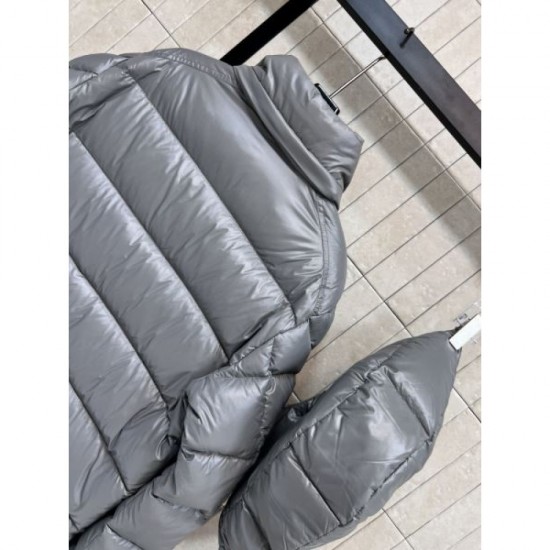 MONCLER Down Jacket 2025 New Autumn/Winter Popular Model Used by Celebrities and Entertainers MONCLER Down Jacket 2025 New Autumn/Winter Popular Model Used by Celebrities and Entertainers