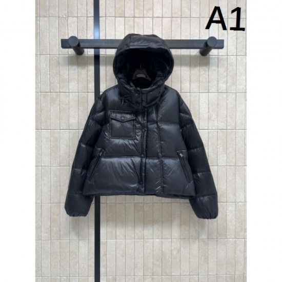 MONCLER Down Jacket 2025 New Autumn/Winter Style for a mature look MONCLER Down Jacket 2025 New Autumn/Winter Style for a mature look